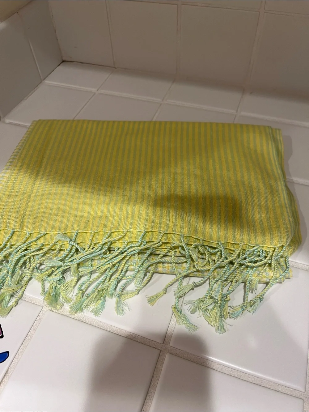Unbranded Light Yellow Waffle-Texture Panel with Fringe